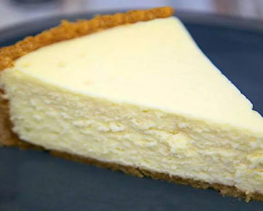 THE BEST HOMEMADE CHEESECAKE